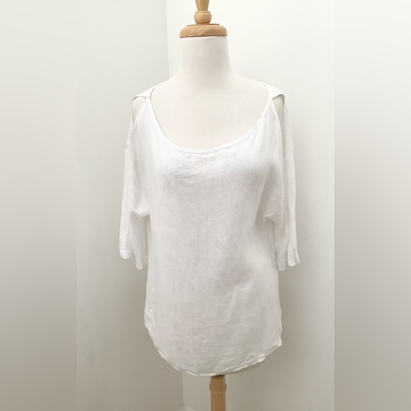 Lina Tomei Tops - COLD SHOULDER LINEN TOP